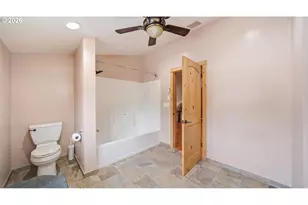 1736 Markham Rd, Hood River, OR 97031 - Photo 45