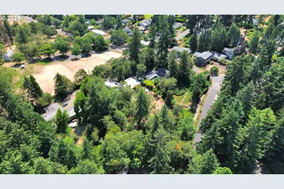 1 Storey Blvd, Eugene, OR 97405 - Photo 17