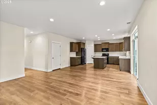 2540 Fieldcress Rd, Eugene, OR 97403 - Photo 9