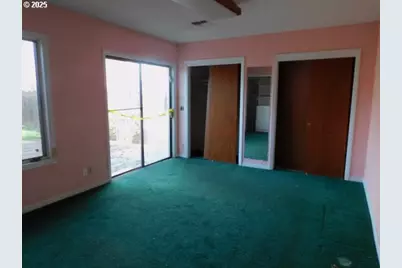 537 W 14th Ave, Eugene, OR 97401 - Photo 9