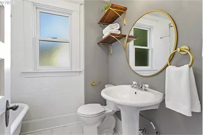 132 NE Cook St, Portland, OR 97212 - Photo 29