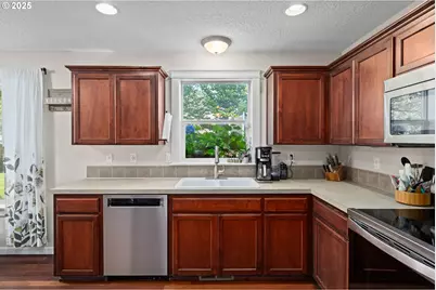 720 E Azalea St, Yamhill, OR 97148 - Photo 17