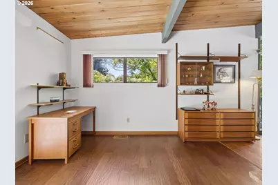 2950 SW Sunset Blvd, Portland, OR 97239 - Photo 11