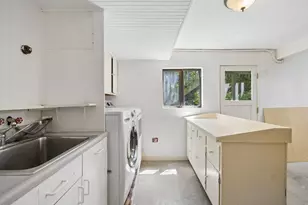 2950 SW Sunset Blvd, Portland, OR 97239 - Photo 37