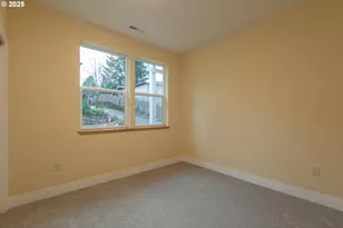 15427 SE River Rd, Oak Grove, OR 97267 - Photo 25