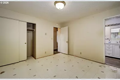 700 NW 80th St, Vancouver, WA 98665 - Photo 11