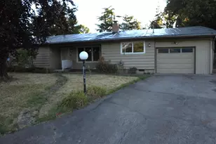 130 Sharon Dr, Phoenix, OR 97535 - Photo 1