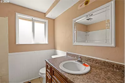 130 Sharon Dr, Phoenix, OR 97535 - Photo 9
