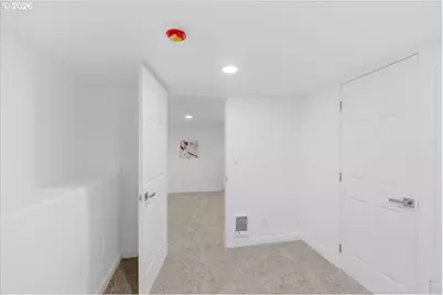 10218 N Tyler Ave, Portland, OR 97203 - Photo 29