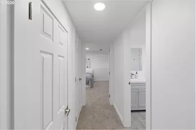 10218 N Tyler Ave, Portland, OR 97203 - Photo 25