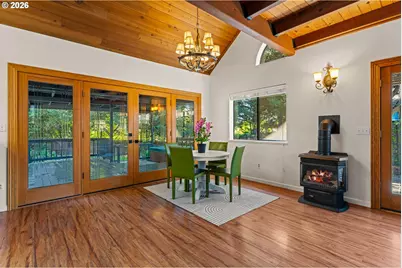 104 NW Dawnhill Ct, Grants Pass, OR 97526 - Photo 5