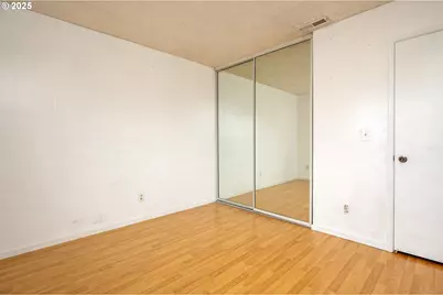 23932 NE Poplar Ct, Wood Village, OR 97060 - Photo 17