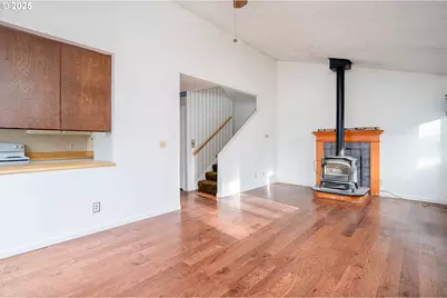 23932 NE Poplar Ct, Wood Village, OR 97060 - Photo 7