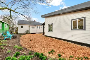 7630 N Drummond Ave, Portland, OR 97217 - Photo 5