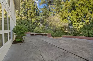 11404 S Breyman Ct, Portland, OR 97219 - Photo 23