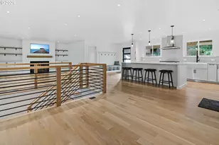 11404 S Breyman Ct, Portland, OR 97219 - Photo 7