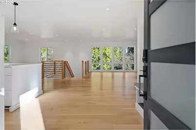 11404 S Breyman Ct, Portland, OR 97219 - Photo 3