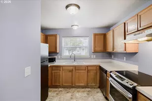 19155 SE Yamhill St, Portland, OR 97233 - Photo 9