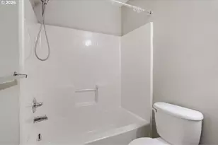 19155 SE Yamhill St, Portland, OR 97233 - Photo 25