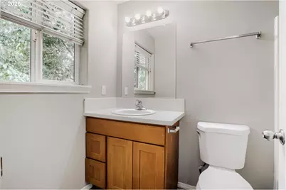 19155 SE Yamhill St #17, Portland, OR 97233 - Photo 17