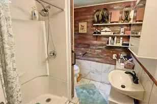 93621 Driftwood Inn Ln, North Bend, OR 97459 - Photo 27