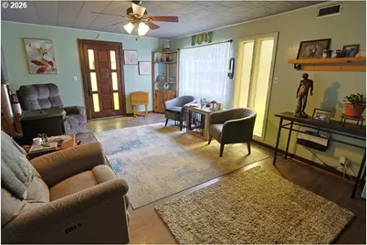 93621 Driftwood Inn Ln, North Bend, OR 97459 - Photo 17