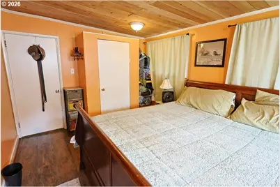 93621 Driftwood Inn Ln, North Bend, OR 97459 - Photo 21