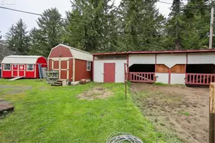 93621 Driftwood Inn Ln, North Bend, OR 97459 - Photo 13