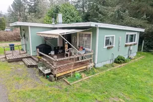 93621 Driftwood Inn Ln, North Bend, OR 97459 - Photo 1