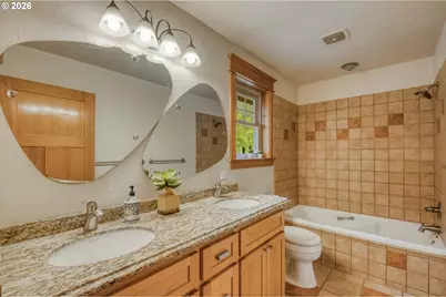 48025 E Historic Columbia Ri Hwy, Corbett, OR 97019 - Photo 31