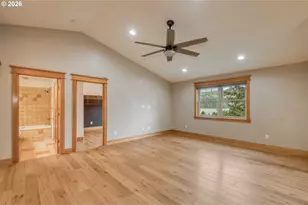 48025 E Historic Columbia Ri Hwy, Corbett, OR 97019 - Photo 23