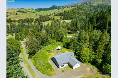 781 Lone Rock Rd, Glide, OR 97443 - Photo 25