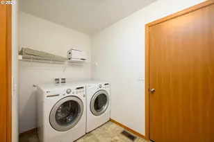781 Lone Rock Rd, Glide, OR 97443 - Photo 11