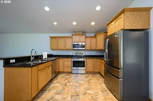 781 Lone Rock Rd, Glide, OR 97443 - Photo 3