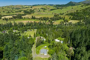 781 Lone Rock Rd, Glide, OR 97443 - Photo 27