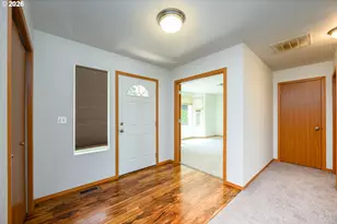 781 Lone Rock Rd, Glide, OR 97443 - Photo 7
