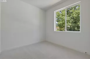 6181 N Albina Ave, Portland, OR 97217 - Photo 9