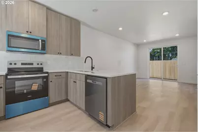 6181 N Albina Ave #5, Portland, OR 97217 - Photo 3
