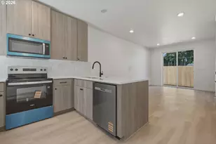 6181 N Albina Ave, Portland, OR 97217 - Photo 3