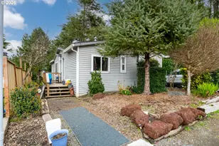 1040 NE 12th Ave, Rockaway Beach, OR 97136 - Photo 3