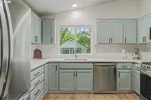 726 S Linden St, Cornelius, OR 97113 - Photo 13