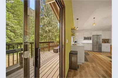 70165 E Barlow Trail Rd, Rhododendron, OR 97049 - Photo 9