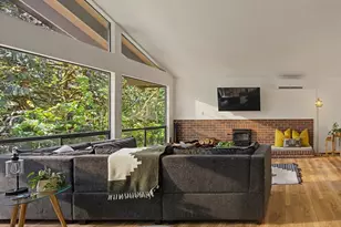 70165 E Barlow Trail Rd, Rhododendron, OR 97049 - Photo 7