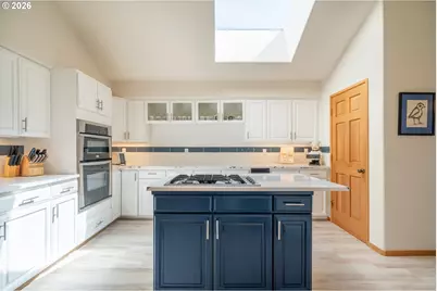115 W Bay Point Rd, Gleneden Beach, OR 97388 - Photo 11