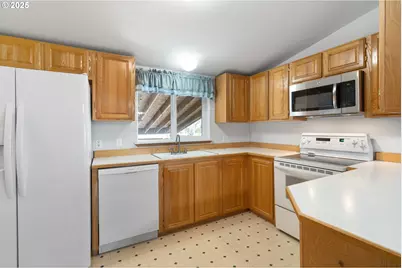 5050 Columbus St #169, Albany, OR 97322 - Photo 9