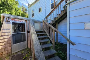 264 6th St, Port Orford, OR 97465 - Photo 7