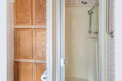 177 W Angela Ct, Roseburg, OR 97471 - Photo 27