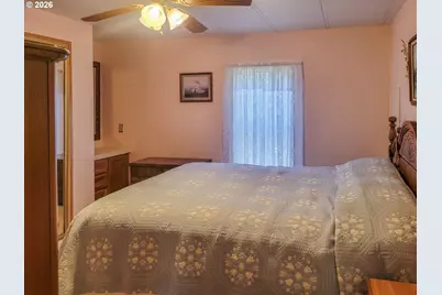 177 W Angela Ct, Roseburg, OR 97471 - Photo 19