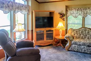 177 W Angela Ct, Roseburg, OR 97471 - Photo 7
