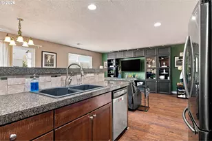 828 NW 1st Ave, Canby, OR 97013 - Photo 13